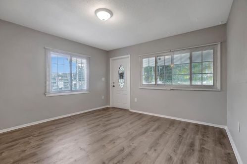 9780 Park Lake Dr, Pinellas Park FL  33782-3563 exterior