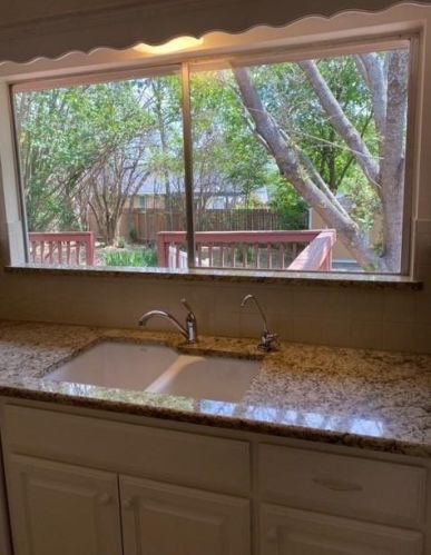 1805 Ash St, Georgetown TX  78626-6916 exterior