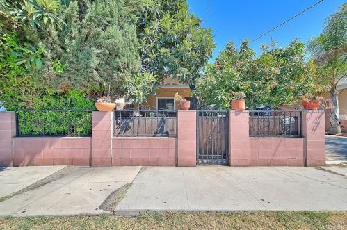 2831 Cade St, Long Beach, CA 90805-3321