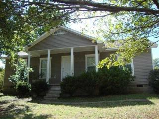 201 Harwood St, Adamsville, TN 38310-2414