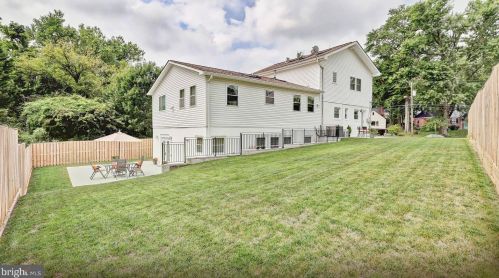 7127 Roosevelt Ave, Falls Church VA  22042-1623 exterior