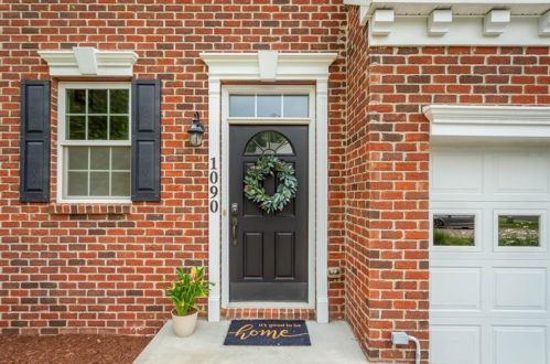 1090 Bayberry Dr, Canonsburg, PA 15317-4955