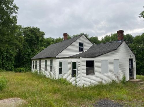 770 Hill Farm Rd, Coventry, RI 02816-4849