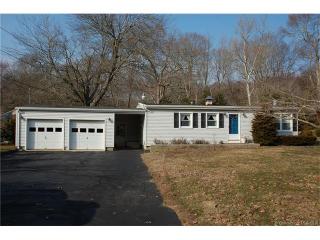 107 Candlewood Rd, Groton, CT 06340-2705