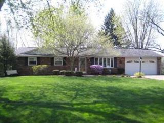 2505 Carlyle St, Massillon, OH 44646-2758