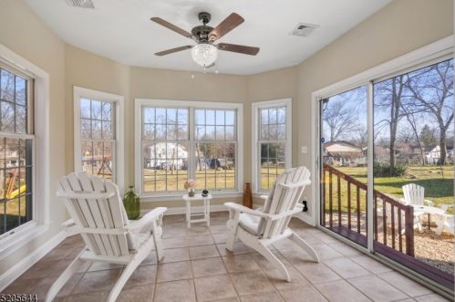 409 Beverwyck Rd, Parsippany NJ  07054-1537 exterior