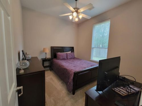 10206 Dover Fls Ct, Humble TX  77338-2844 exterior