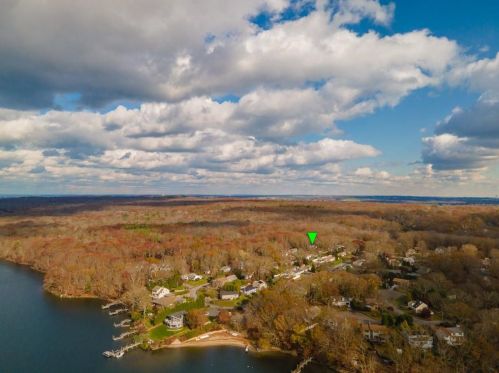 22 Bow Run, South Kingstown RI  02874-2471 exterior
