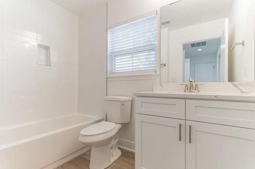 1405 Michigan St, Orlando FL 32806-4818 exterior