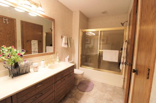 1316 16th St, Willmar MN  56201-2854 exterior