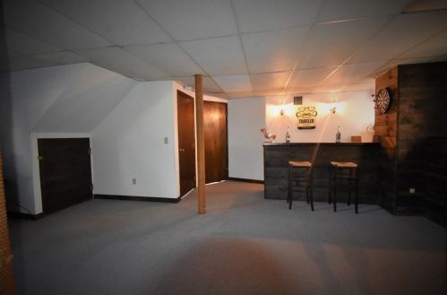 144 Woodbine Ave, Hanson MA  02341-2063 exterior