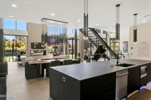 10019 57th St, Scottsdale AZ  85253-1137 exterior