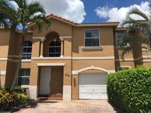 886 135th Ter, Hollywood, FL 33028-3163