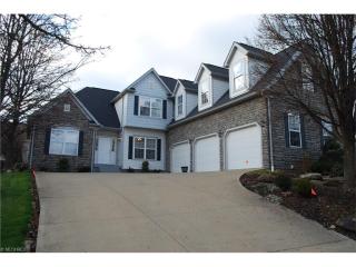 6455 Tallwood Cir, Canton, OH 44718-3801