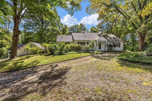 70 Route 138, Somers Town, NY 10589-2711