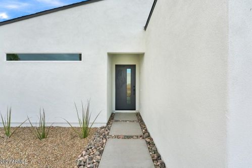 4815 37 Ave, Phoenix AZ 85053-4604 exterior