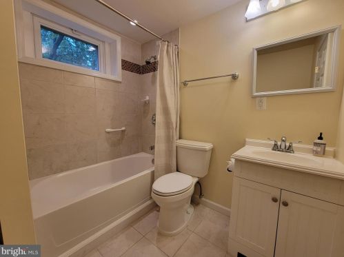 13501 Highland Farms Ct, Nokesville VA  20181-2811 exterior