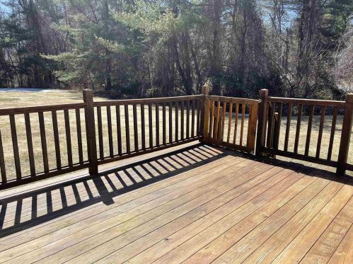 19 Winding Pond Rd, Londonderry, NH 03053-3333
