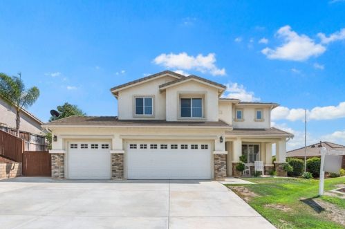 35556 Country Park Dr, Wildomar, CA 92595-7837