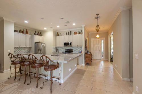 2840 Twin Oaks Way, West Palm Beach, FL 33414-7090
