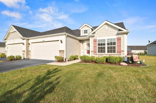 13907 Flagstaff St, Cedar Lake, IN 46303-7281
