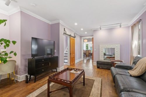 10 Bay View Ter, Newburgh NY  12550-6002 exterior