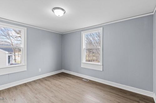 921 Graham St, Burlington NC  27217-6062 exterior