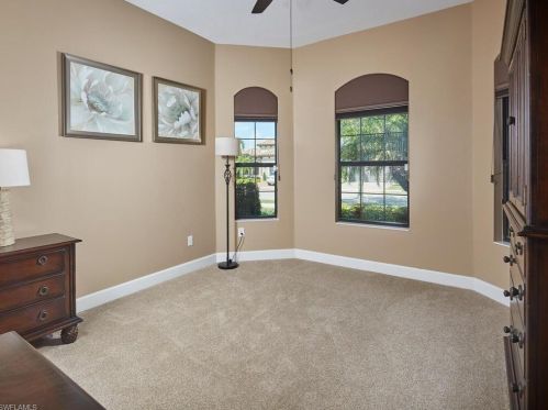 9367 Isla Bella Cir, Bonita Springs FL  34135-7274 exterior