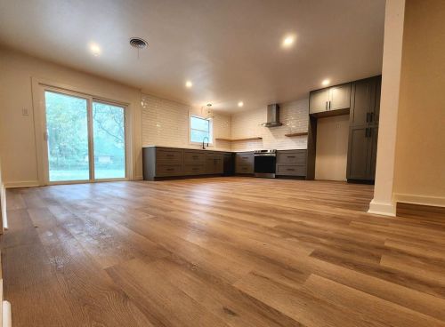 1327 Cloverdale Dr, Richardson TX  75080-4710 exterior