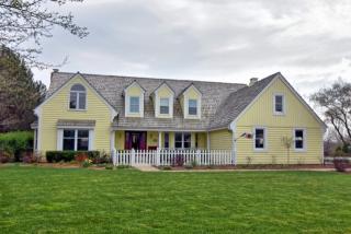 18845 Brookridge Dr, Brookfield, WI 53045-8150