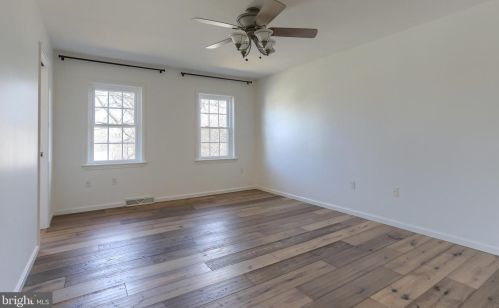 850 Zermatt Dr, Hummelstown PA  17036-9706 exterior