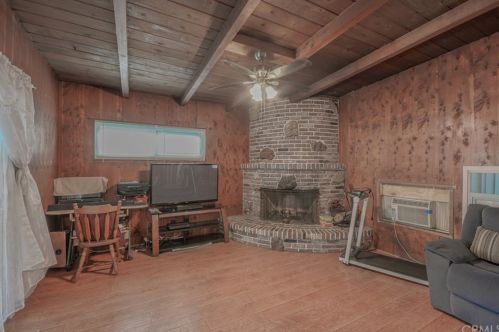 3902 Amistad Ave, Pico Rivera CA  90660-1531 exterior