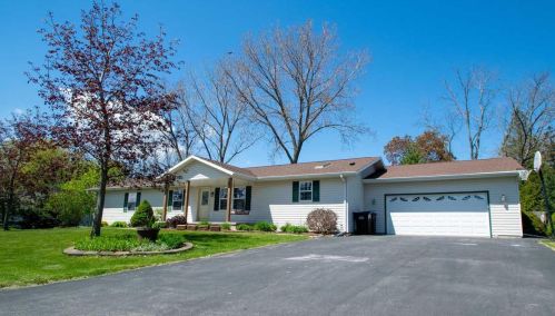 1512 Iowa St, Sturgeon Bay, WI 54235-1398
