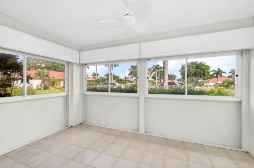 4520 3rd St, Delray Beach, FL 33445-1703