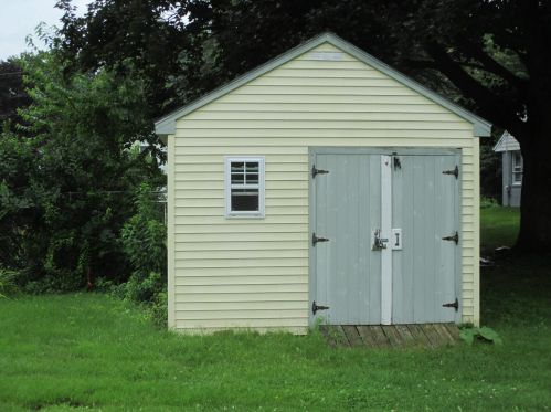 112 Tolend Rd, Dover NH  03820-5503 exterior