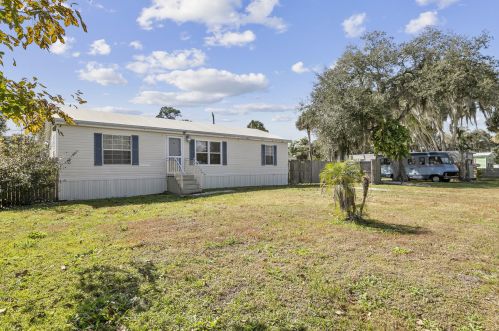 5205 Deanna Ln, Fort Pierce, FL 34946-9108