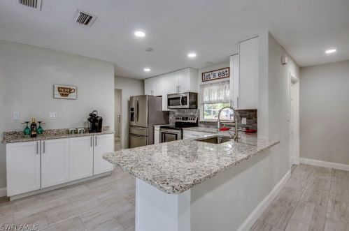 109 Mckinley Ave, Lehigh Acres, FL 33936-6356