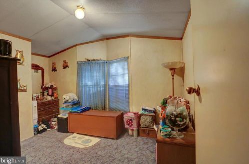 231 Shippensburg Mobile Est, Lees Cross Roads PA  17257-9526 exterior