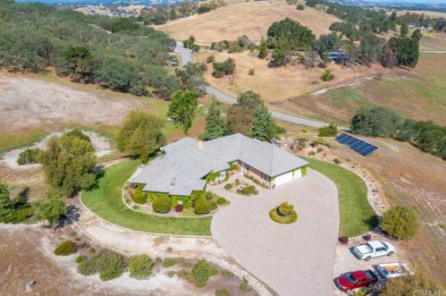880 Tracy Ln, Templeton, CA 93465-8658