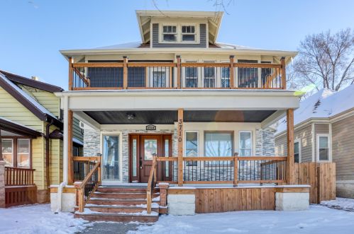 3710 5th St, Milwaukee, WI 53207-3806