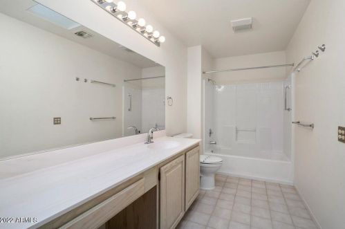 20003 Greenview Dr, Sun City AZ  85375-5580 exterior