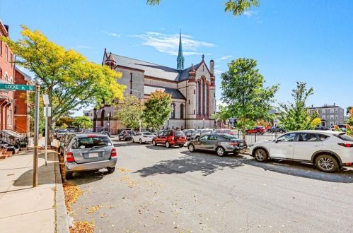 616 4th St, Boston MA 02127-3092 exterior