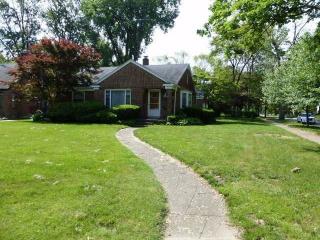 2829 Kenwood Blvd, Toledo, OH 43606-3224