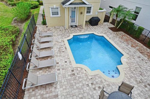 1563 Corolla Ct, Kissimmee, FL 34747-6741