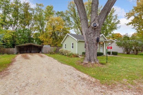 11523 Maple Dr, Edgerton, WI 53534-9083
