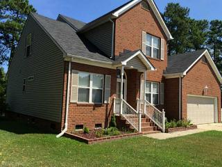 2004 Meta Pointe Ct, Chesapeake VA  23323-5820 exterior