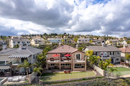 13 Via Niccolo Ct, Lake Elsinore CA  92532-0147 exterior