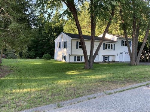 71 Leha Ave, Norwich, CT 06351-1534