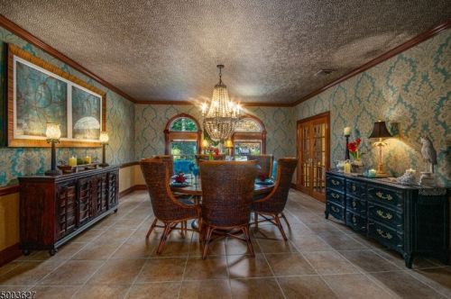 25 Wilshire Dr, Sparta NJ  07871-2841 exterior
