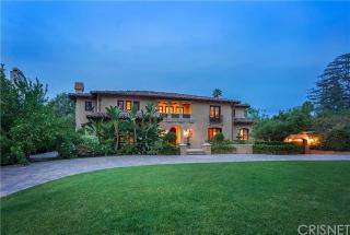 18735 Wells Dr, Los Angeles CA  91356-4107 exterior